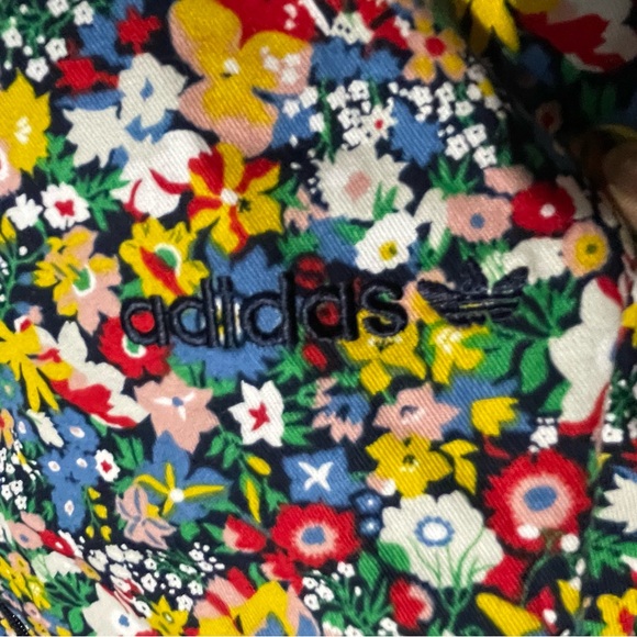 Adidas Originals with LibertyLondon Women’s floral print track jacket. - Picture 2 of 4